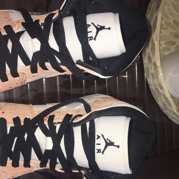 Nike Jordan 1 Mid SE Brushstroke NWB - Picture 9 of 14